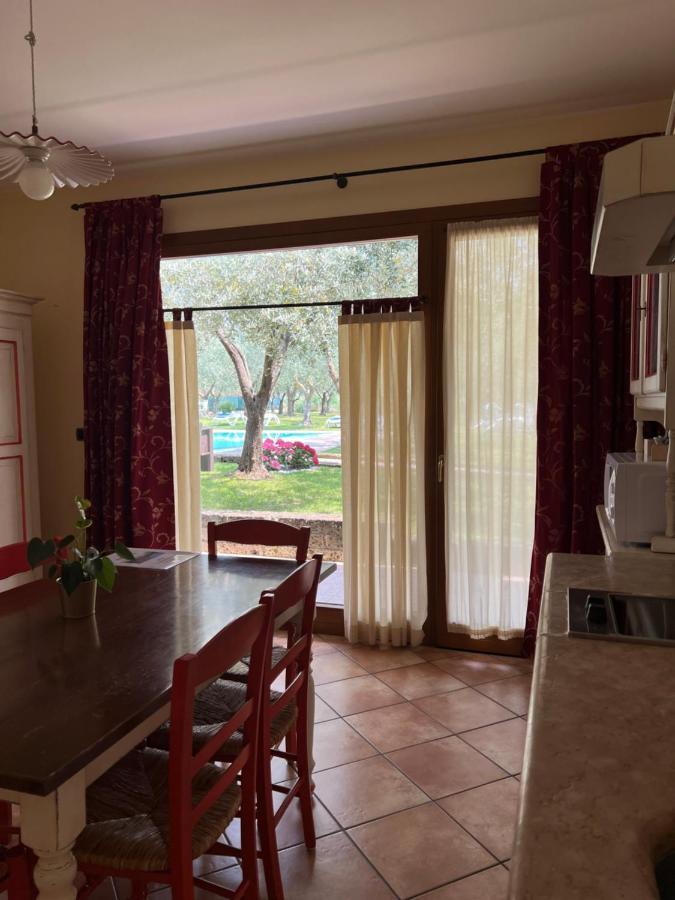 Residence Ulivi Cavaion Veronese Bagian luar foto