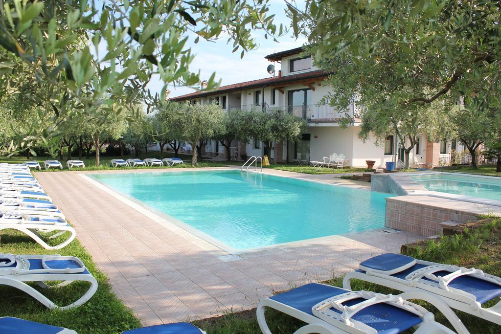 Residence Ulivi Cavaion Veronese Bagian luar foto